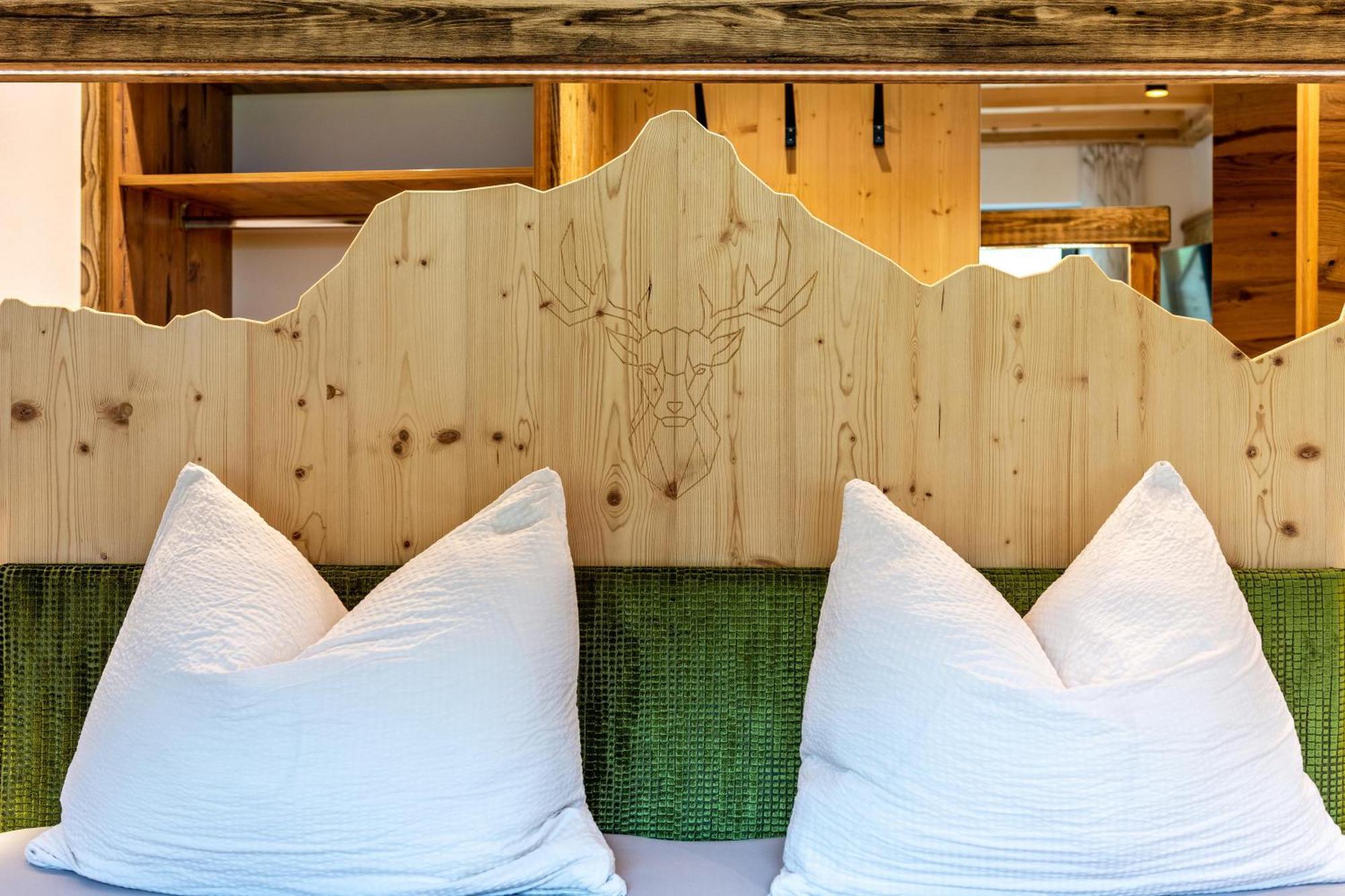 Blosegghof Bergchalets Waldblick Racines Bagian luar foto